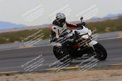 media/Jan-14-2023-SoCal Trackdays (Sat) [[497694156f]]/Turn 11 Inside (950am)/